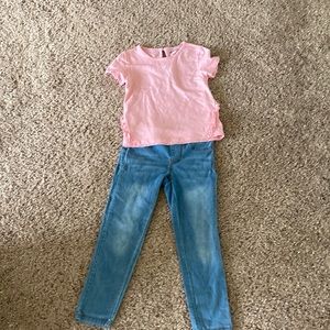 Buffalo Girls jeans and T-shirt